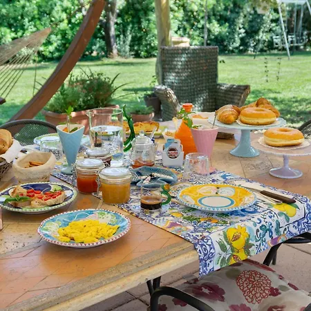 Rosa Lifestyle Bed & Breakfast